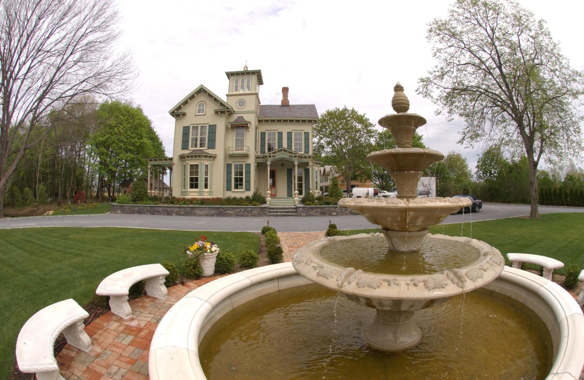 Jedediah Hawkins Inn Jamesport Bagian luar foto